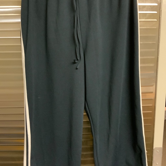 Jerzees joggers - Picture 2 of 4